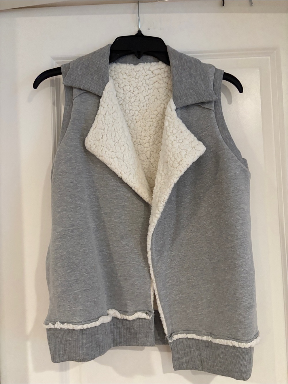 Reversible Splendid Grey Sleeveless Sherpa Vest with Cream Lining